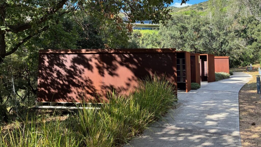 Jardins del recinte funerari - Foto: PFB