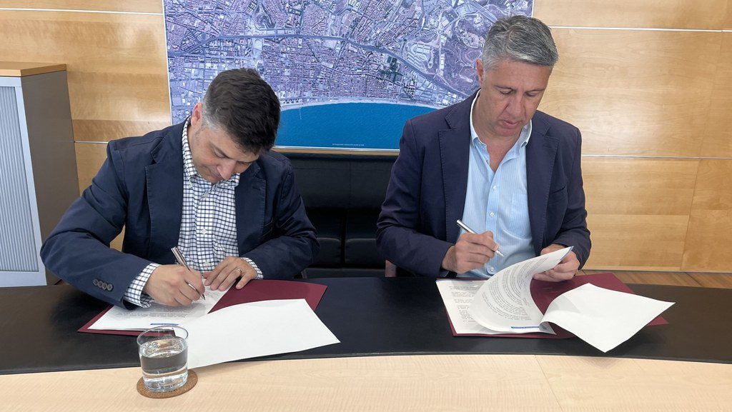 Jofre Clofent a l'acte A l’acte de signatura d’incorporació com a nou gerent de l’Ajuntament de Badalona